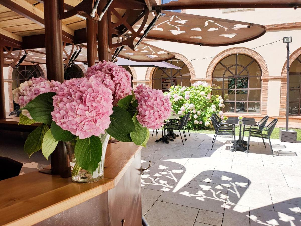 Abbaye Des Capucins Spa & Resort Montauban Exterior foto